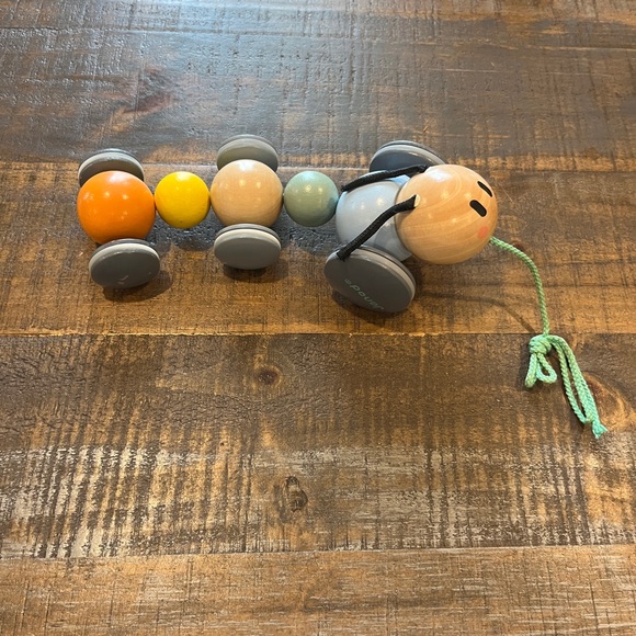 Janod Wooden Caterpillar Super Cute for Baby Nursery Decor Toy Neutral Rainbow - Picture 1 of 3